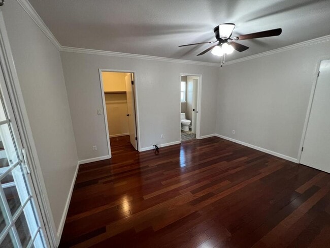 Building Photo - 317 Curie Dr