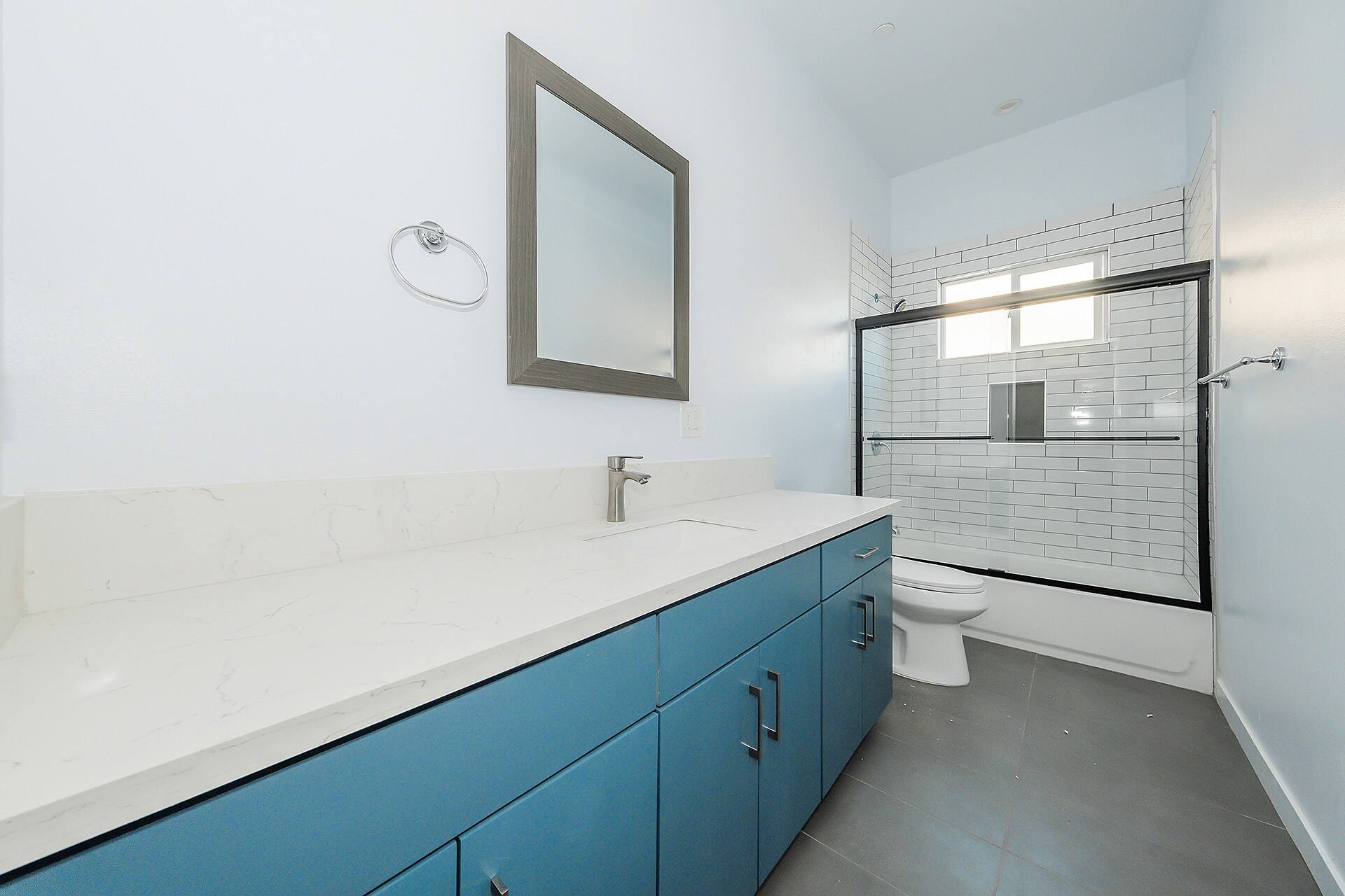 Building Photo - 668 Keenan Ave