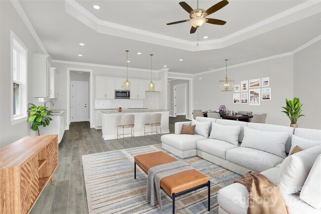 Building Photo - 6697 Star Dr