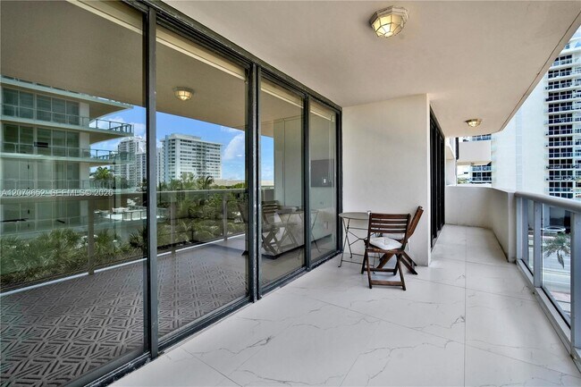 Building Photo - 5757 Collins Ave