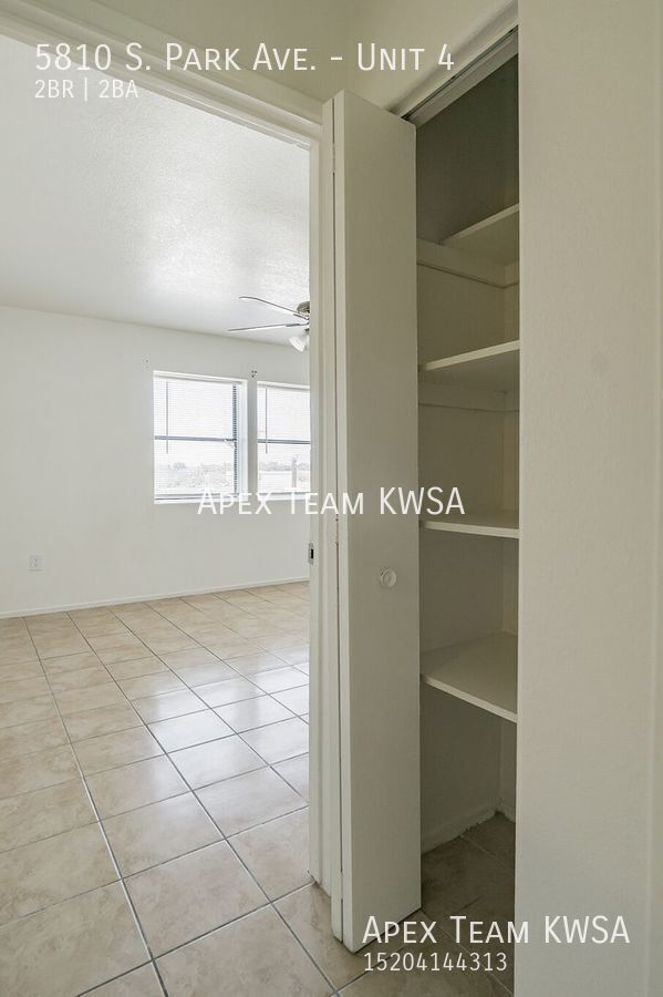 Building Photo - 5810 S Park Ave