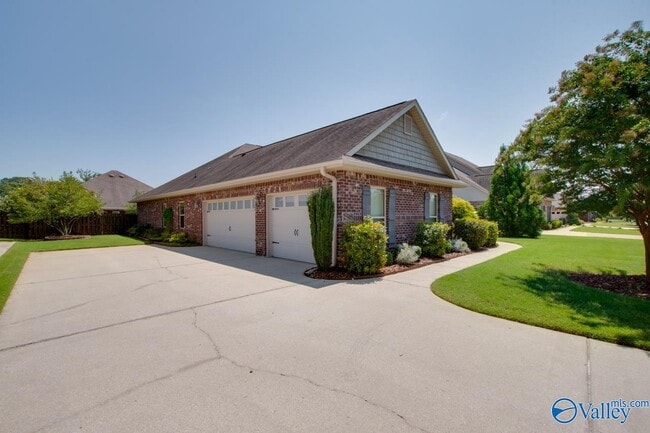 Building Photo - 2505 Caldwell Park Ct SE