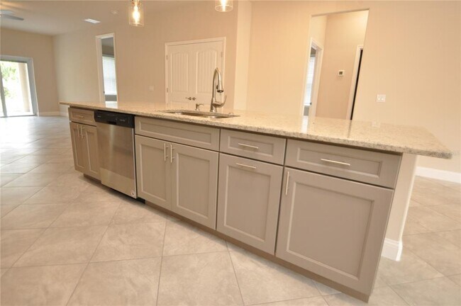 Building Photo - 226 Coral Reef Ct N