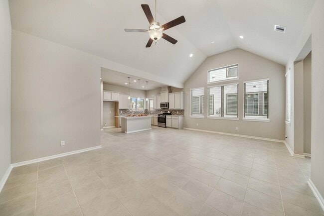 Building Photo - 1547 Crystal Stream Dr
