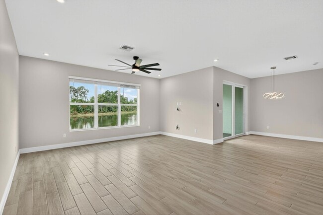 Building Photo - 3552 NW Solange Ct