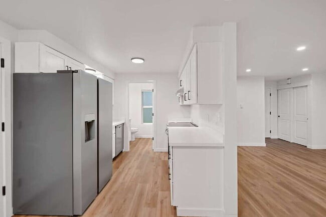 Building Photo - 9727 5th St NE
