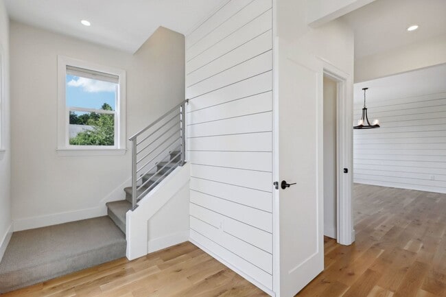 Building Photo - DESIRABLE CRESTON-KENILWORTH / CORNER LOT, LUXURY 4 BEDROOM, TWO EN-SUITES W/FULL BATHS