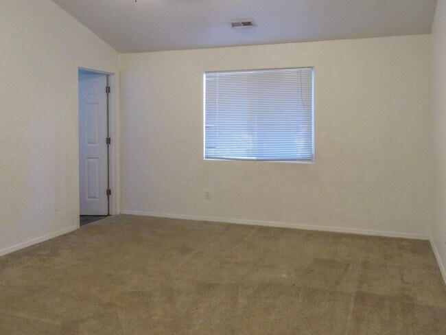 Building Photo - 3 Bedroom 2 Bath Ranch Home Coming soon !