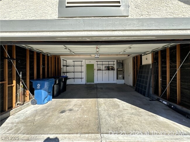 Building Photo - 2538 Wolverton Ave