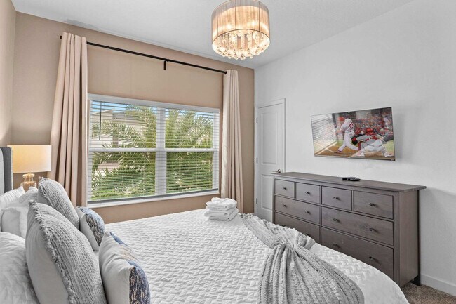 Building Photo - 1074 Splash Shot Pl