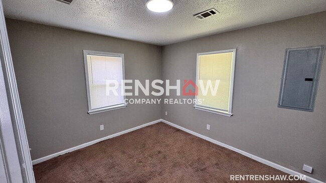 Building Photo - 158 Navy Dr