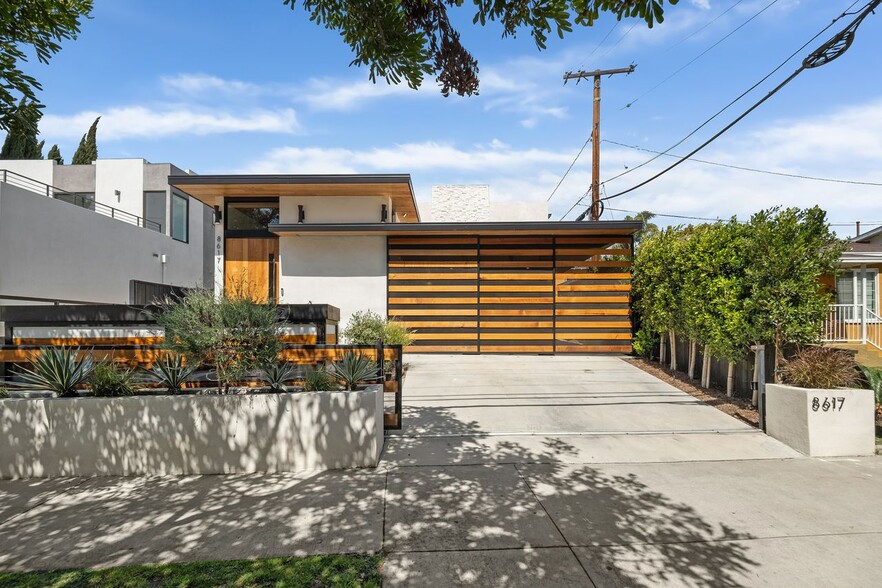 Building Photo - 8617 Higuera St