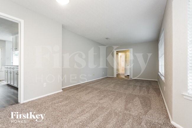 Building Photo - 1424 Wreyhill Dr