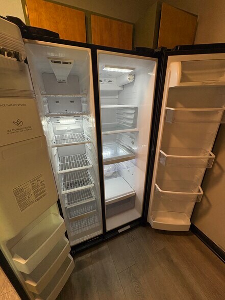 Fridge - 613 E Williams Ave