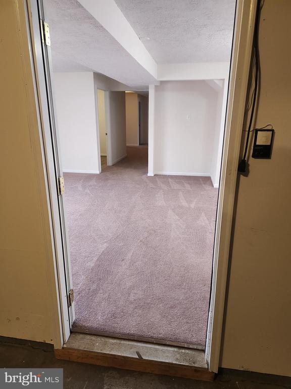 Building Photo - 37130 Mowry Ln