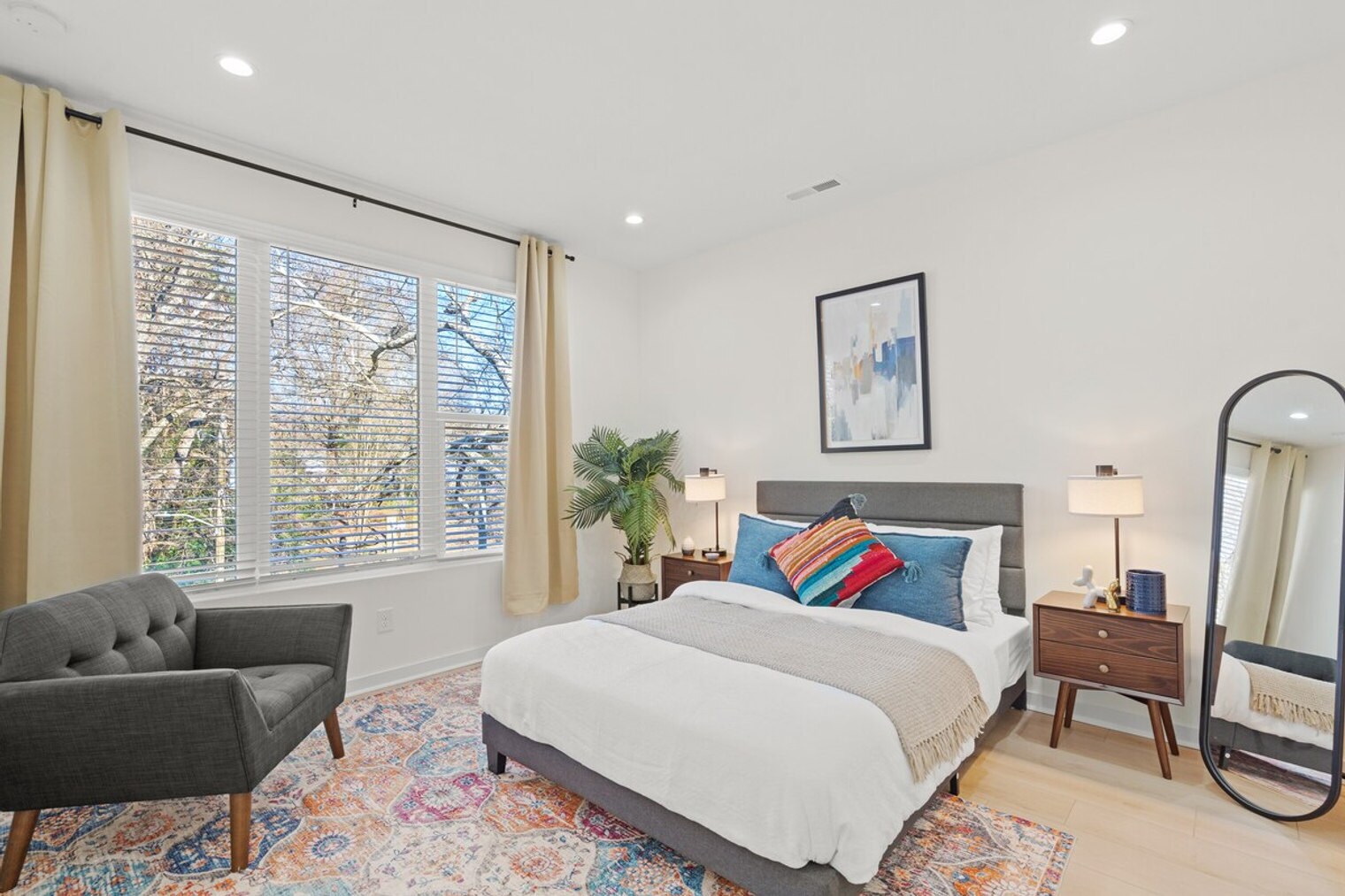 Building Photo - 1111 Dade St