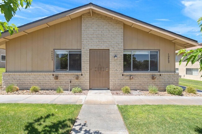 Building Photo - 46869 CA-74