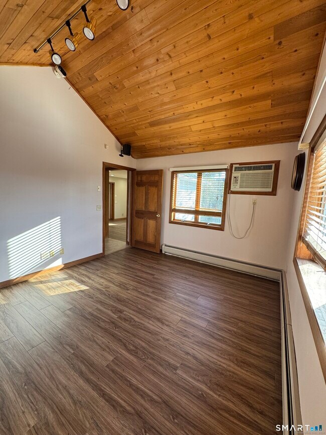 Building Photo - 444 Prospect St