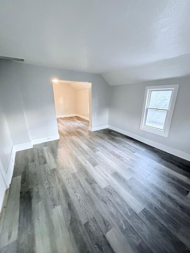 Building Photo - 3119 W 68th St