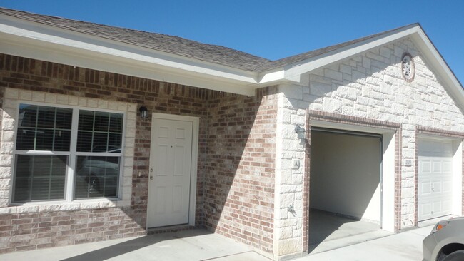 Primary Photo - 2509 Cody Poe Rd
