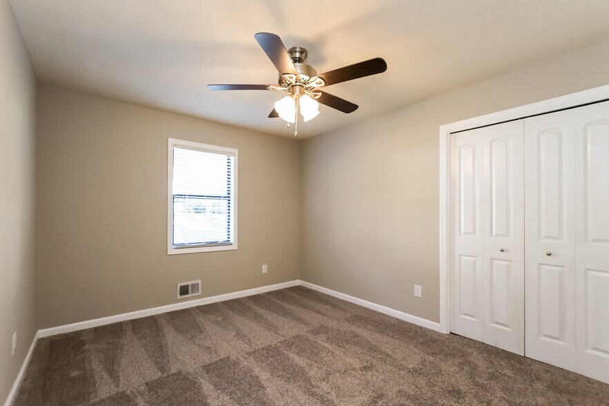Building Photo - 3055 Sumit Wood Dr NW