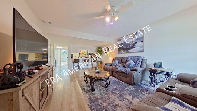 Building Photo - 5 Chatelaine Cir SE