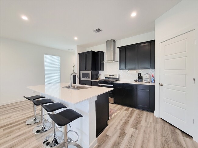 Building Photo - 3223 Creston Gate Dr