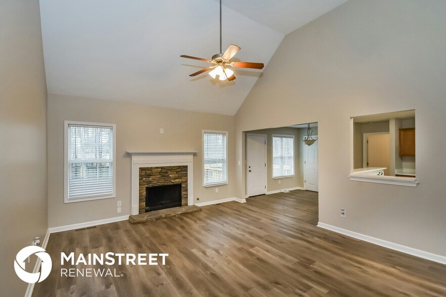 Building Photo - 161 Morning View Dr