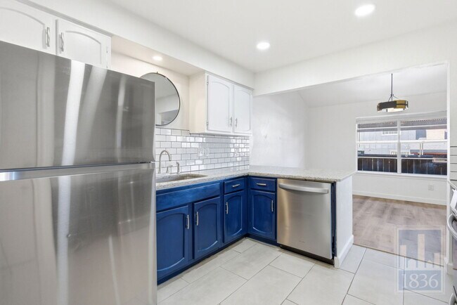 Building Photo - 2009 Sandberg Dr