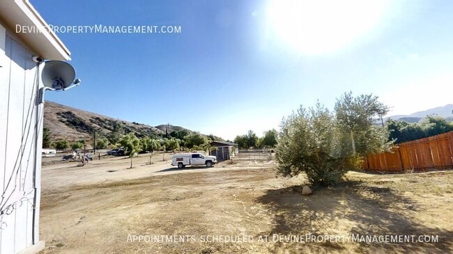 Building Photo - 15130 Chevy Ln