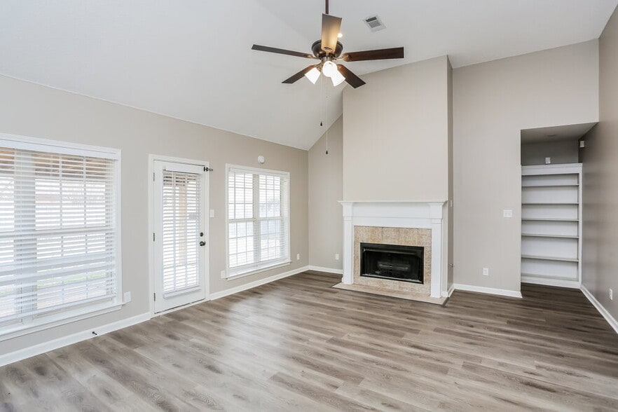 Building Photo - 9250 Speerberry Cir