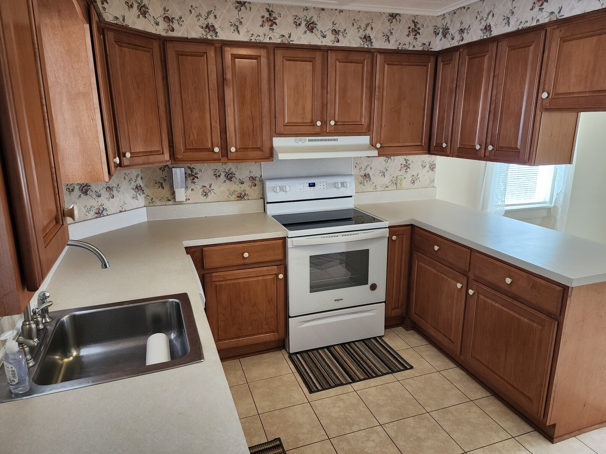 Building Photo - 1636 Philadelphia St