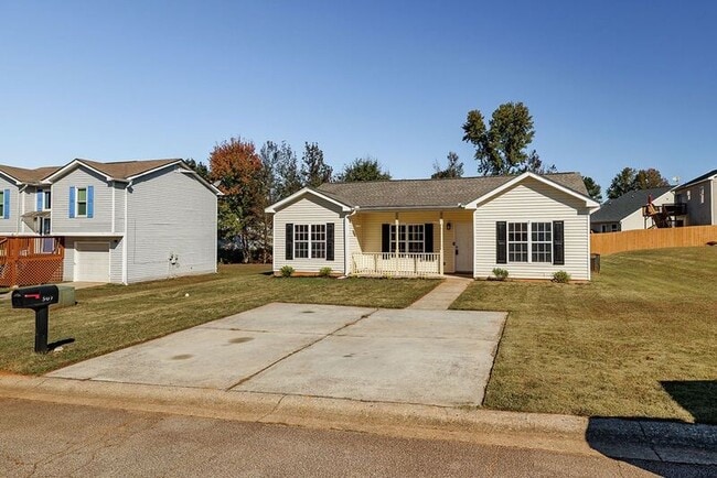 Building Photo - 507 Dove Way