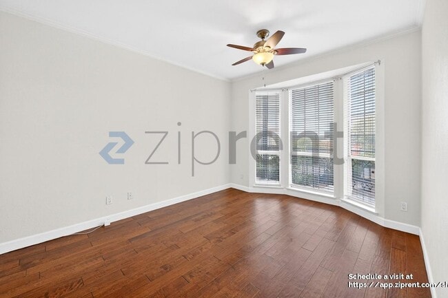 Building Photo - 6318 Richmond Ave