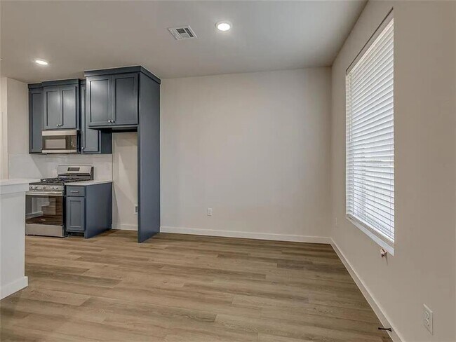 Building Photo - 8305 NW 163rd Ter