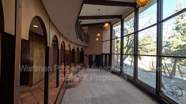 Building Photo - 15 Upland Rd