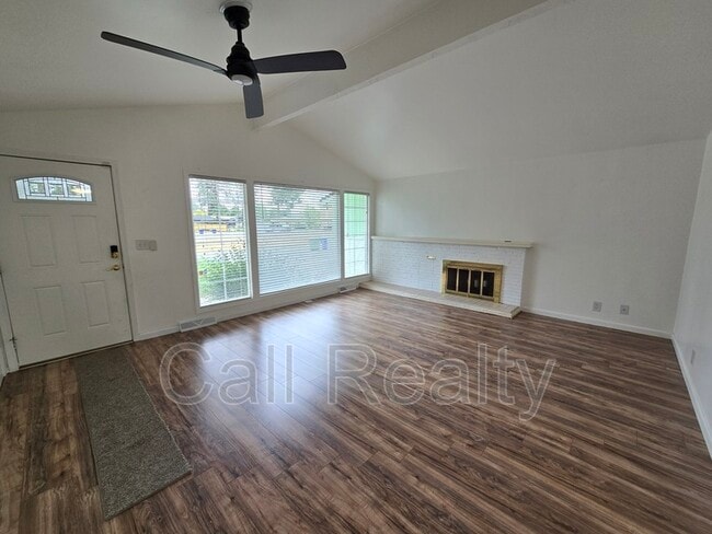 Building Photo - 13324 E Saltese Rd