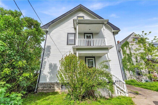 Building Photo - 3209 W 92nd St