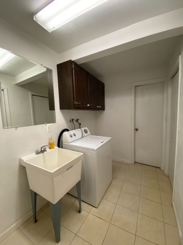 Building Photo - 525 3rd Ave