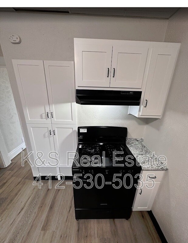 Building Photo - 1224 N Franklin St