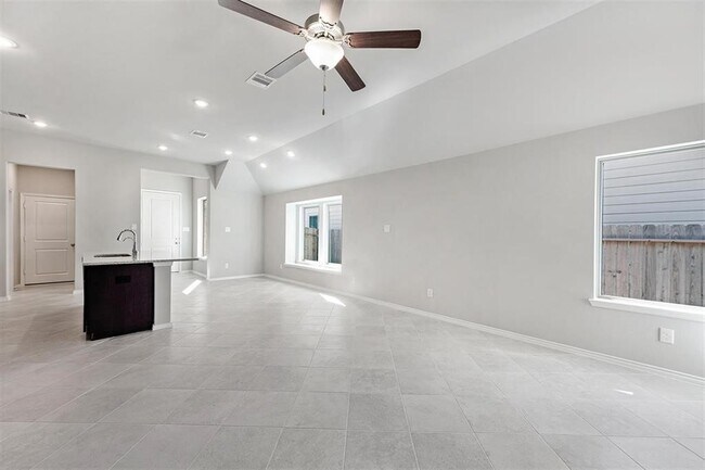 Building Photo - 5018 Mint Orchard Dr