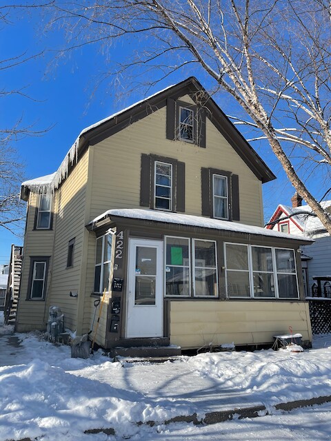 Building Photo - 422 4th Ave S