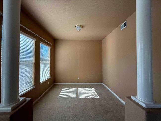 Building Photo - Absolutely Gorgeous Home in Gated Rosevill...