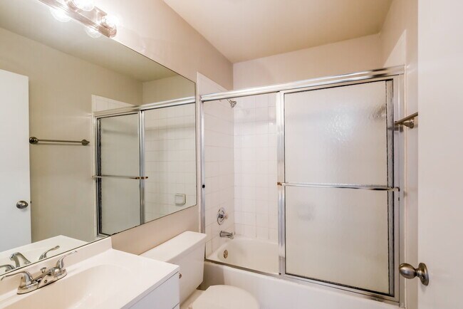 Building Photo - 4430 SW 72nd Way