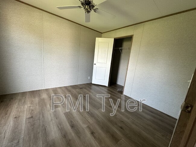 Building Photo - 127 Loblolly Ln