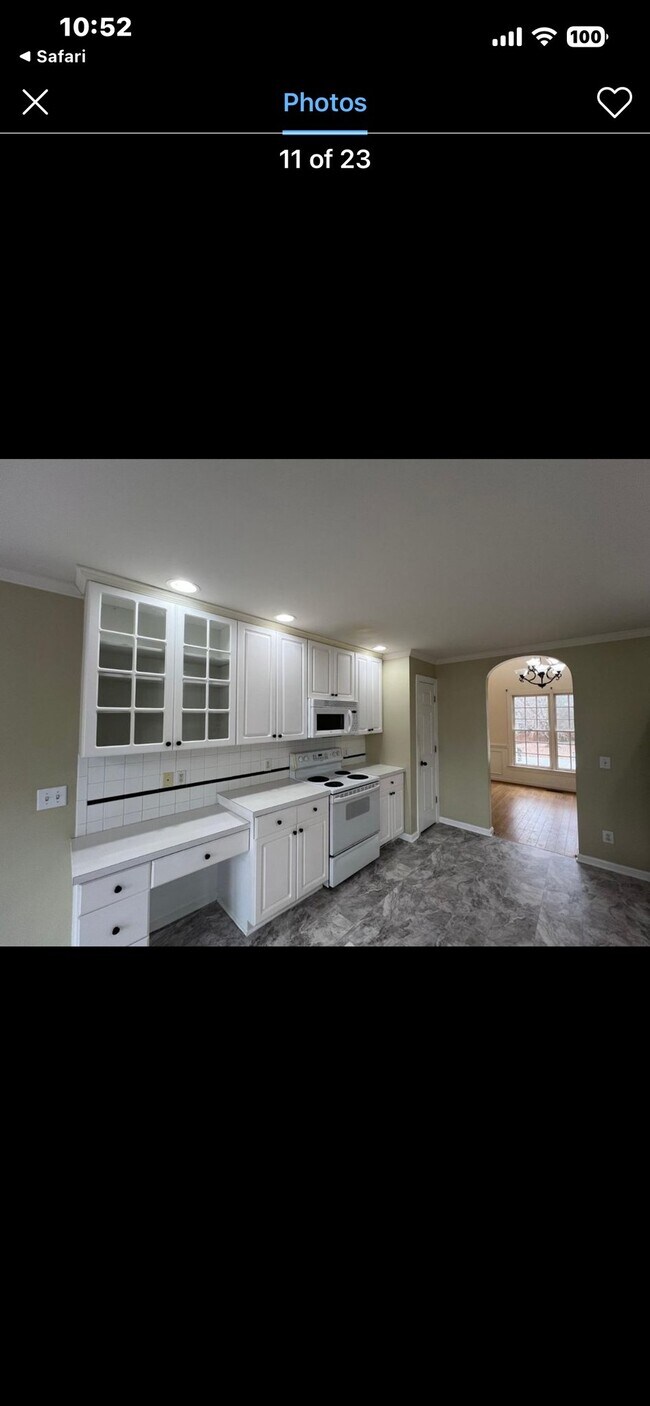 Building Photo - 809 Barneswyck Dr