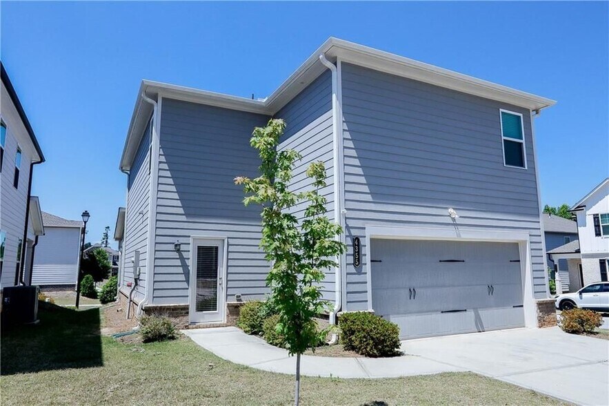 Building Photo - 4355 Magpie Dr