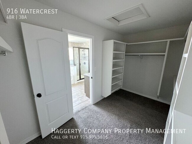 Building Photo - 916 Watercrest-