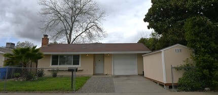 Building Photo - 5316 Nelson St