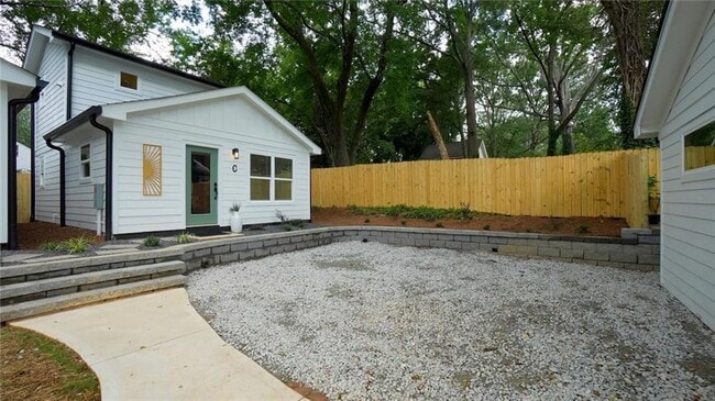 Building Photo - 1597 Glenwood Ave SE